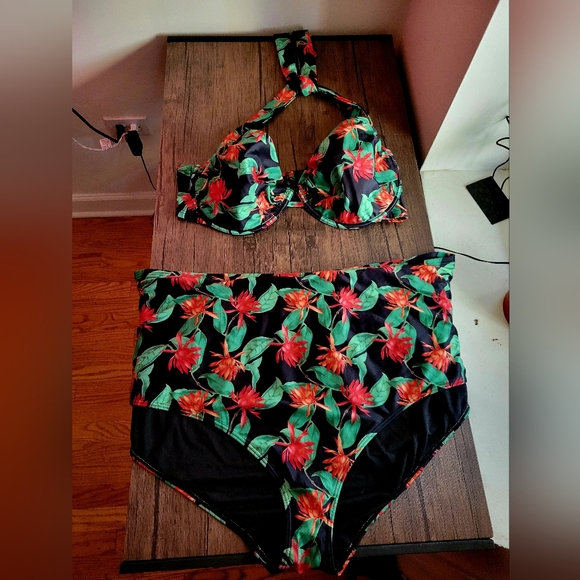 ASOS two piece bathing suit - Picture 1 of 4